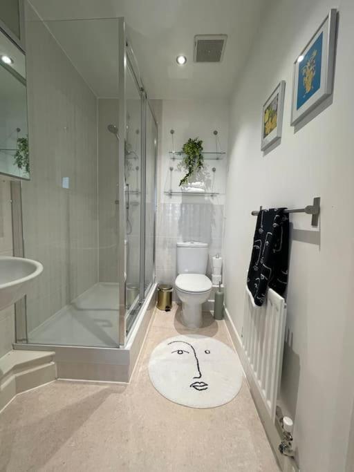 Luxury 2bed 2bath View Flat *